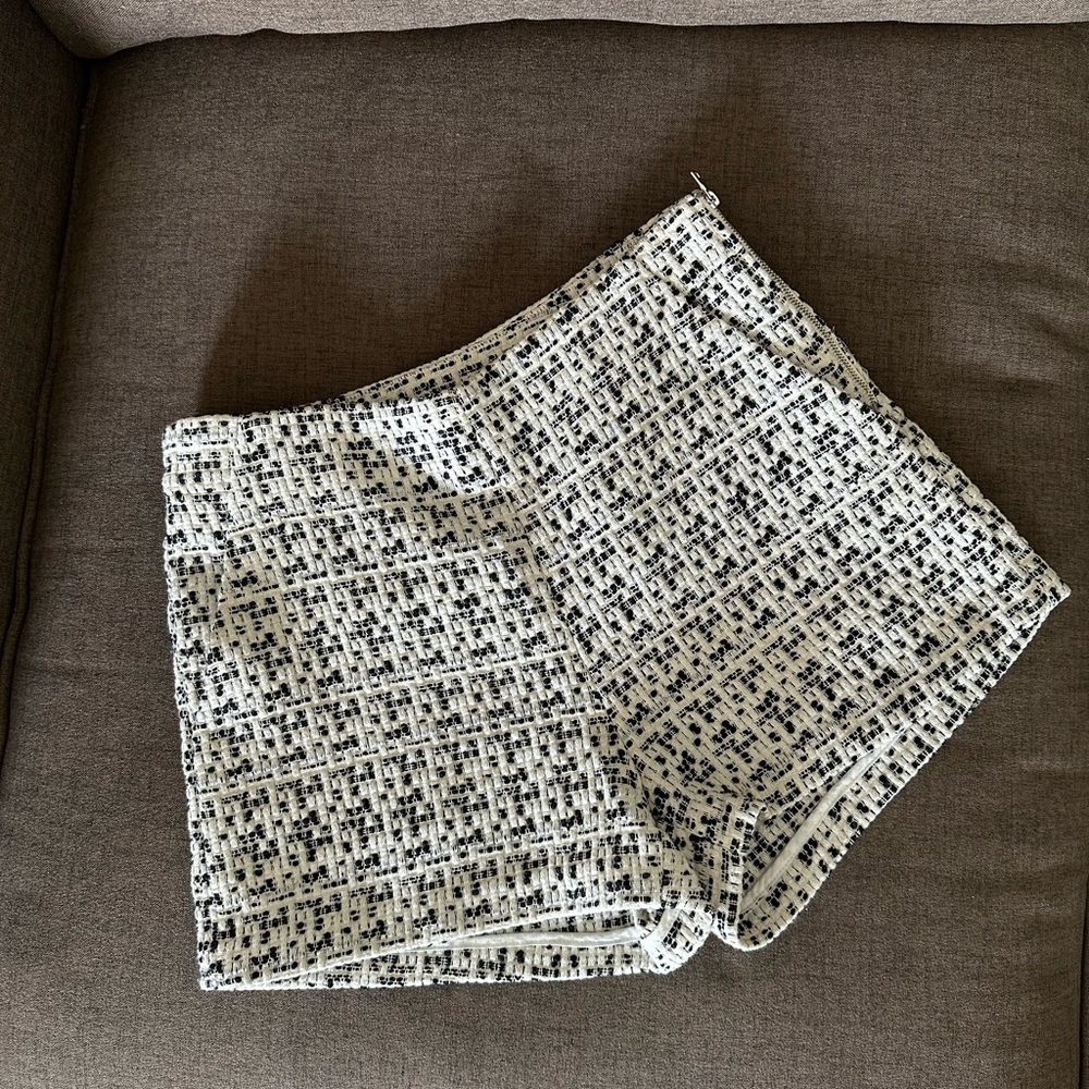 FRNCH Dress Shorts with pockets, Size S